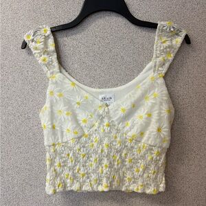Le Lis Collection Women Size Small Lace‎ Cream & Yellow Crop Top Cottagecore